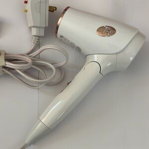 T3 Featherweight Compact Hairdryer